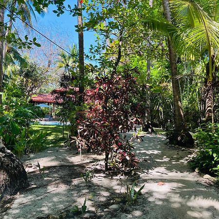 Calala Lodge Cabuya  Eksteriør bilde
